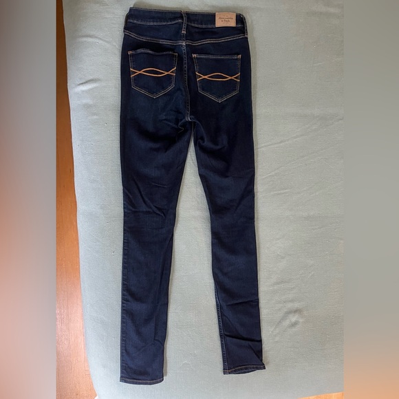 Women’s Abercrombie & Fitch Jeans size 0 - Picture 2 of 5